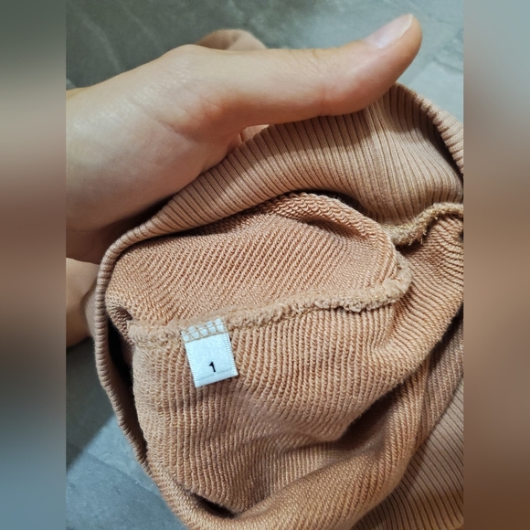 Essentiel Antwerp "Chill!" Long Sleeves Sweater. Pinkish Nude. Beaded Logo. S. - Picture 7 of 9